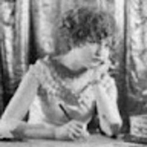 Meet your Posher, Eugenia